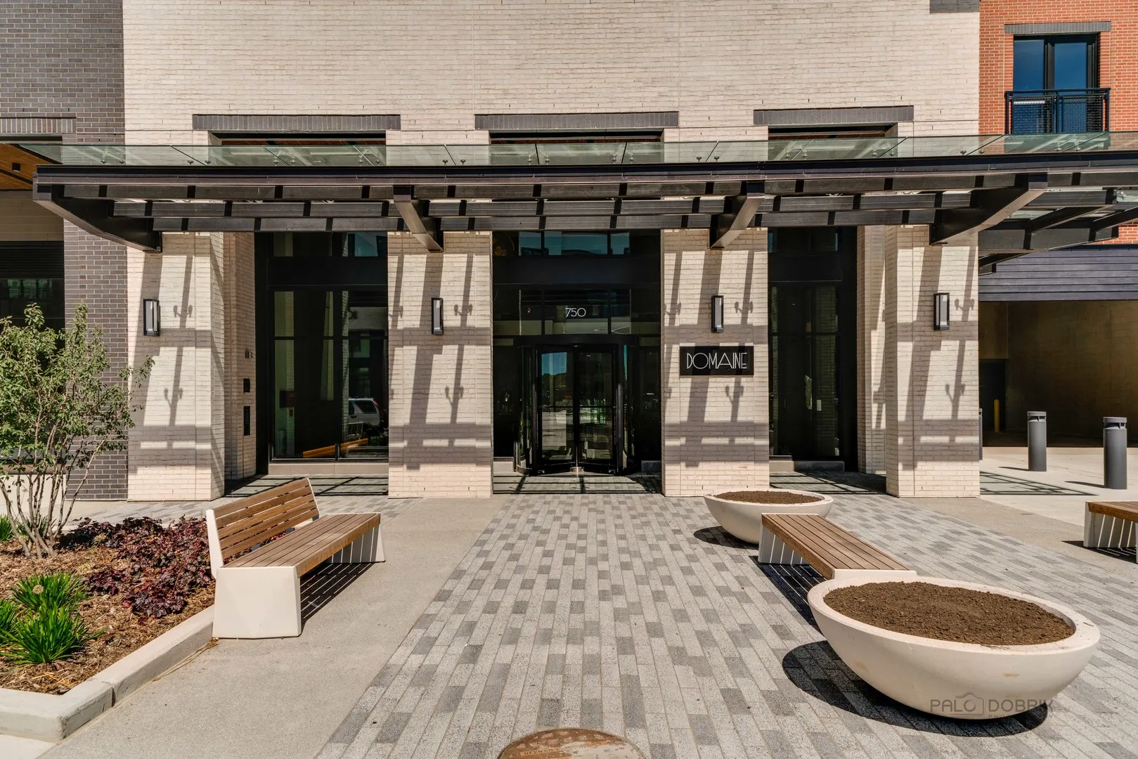 750 Hawthorn Row 1115 IL