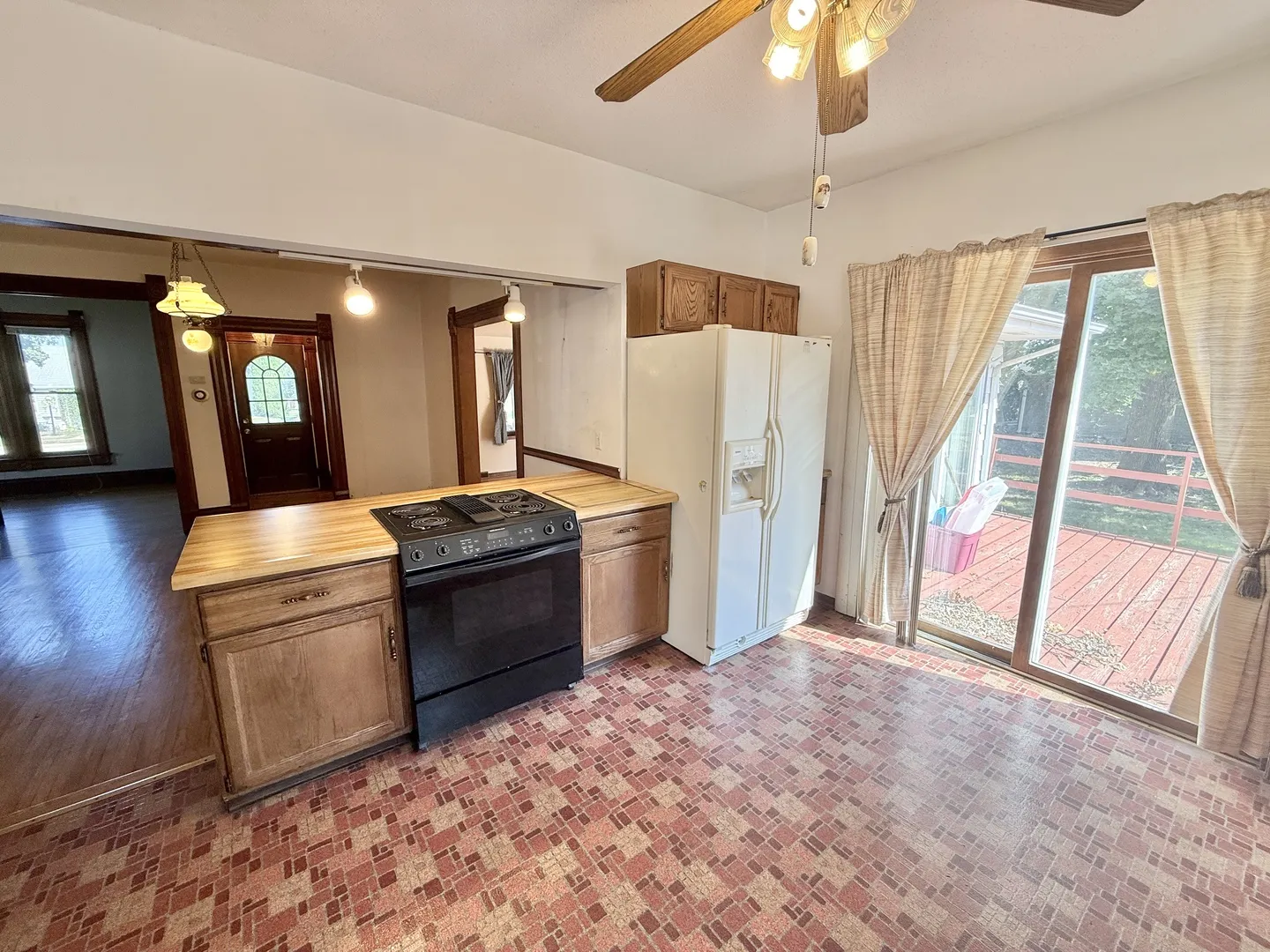126 W Roosevelt Street IL