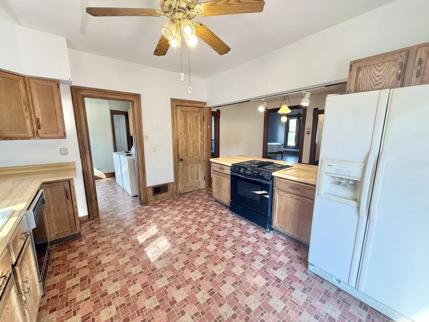 126 W Roosevelt Street IL