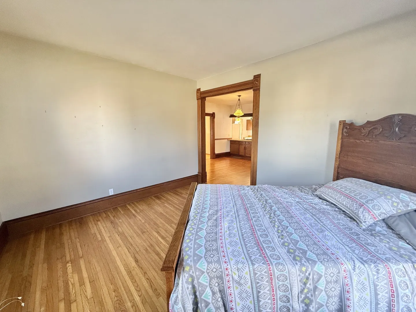126 W Roosevelt Street IL