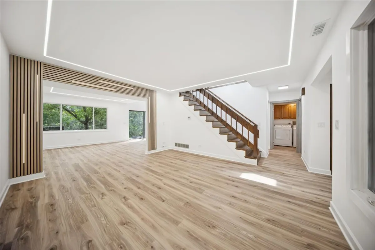 567 Cress Creek Lane IL