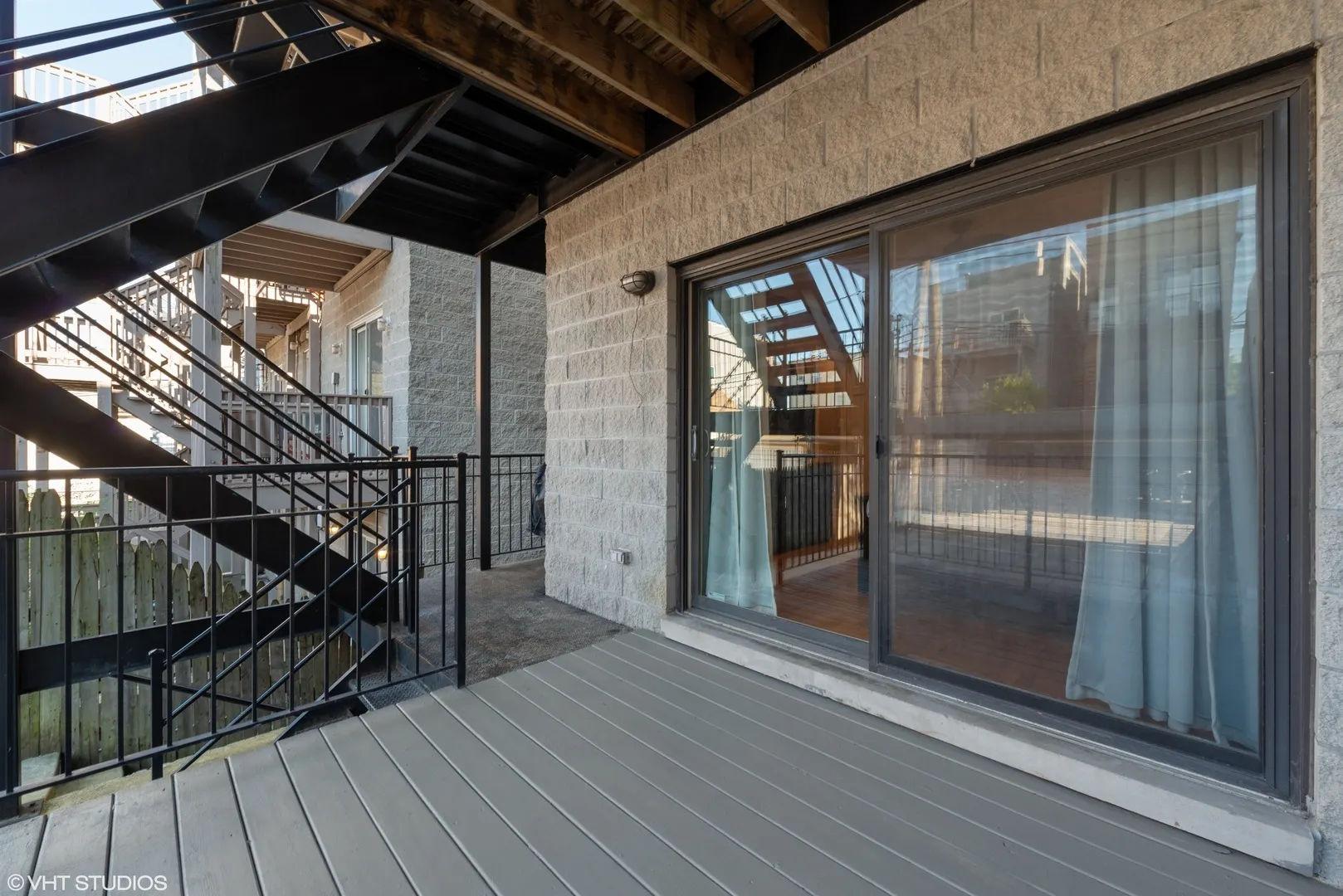 2430 W Iowa Street 1 IL