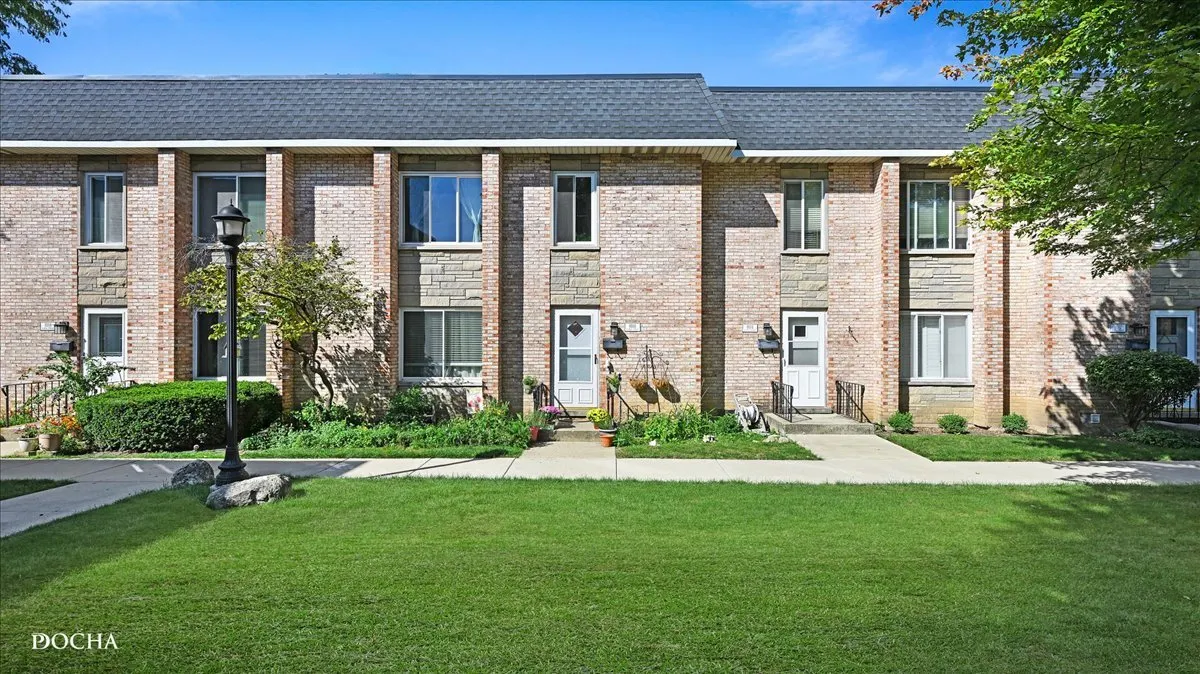 1016 N Mill Street 5 IL