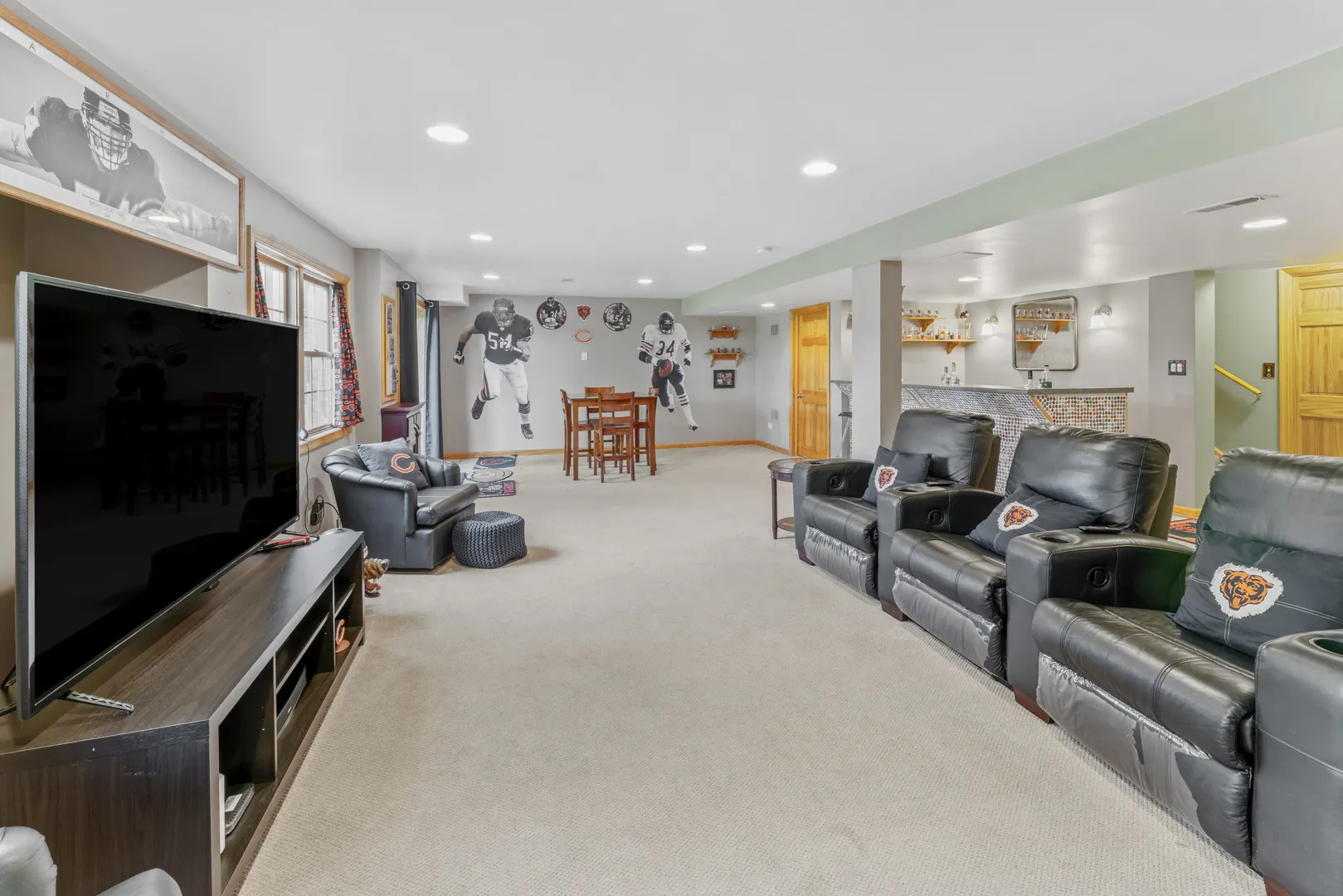 9058 Newcastle Court IL
