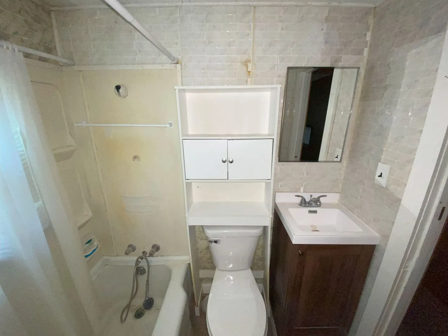 212 W 6th Street IL