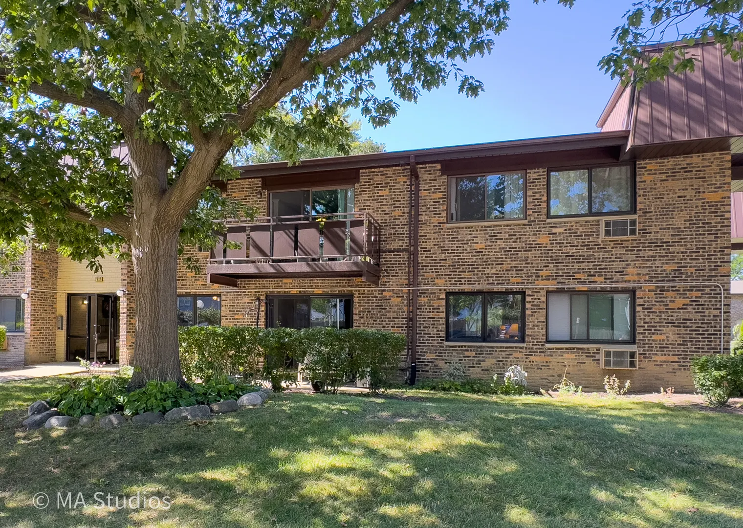 2632 N Windsor Drive 104 IL
