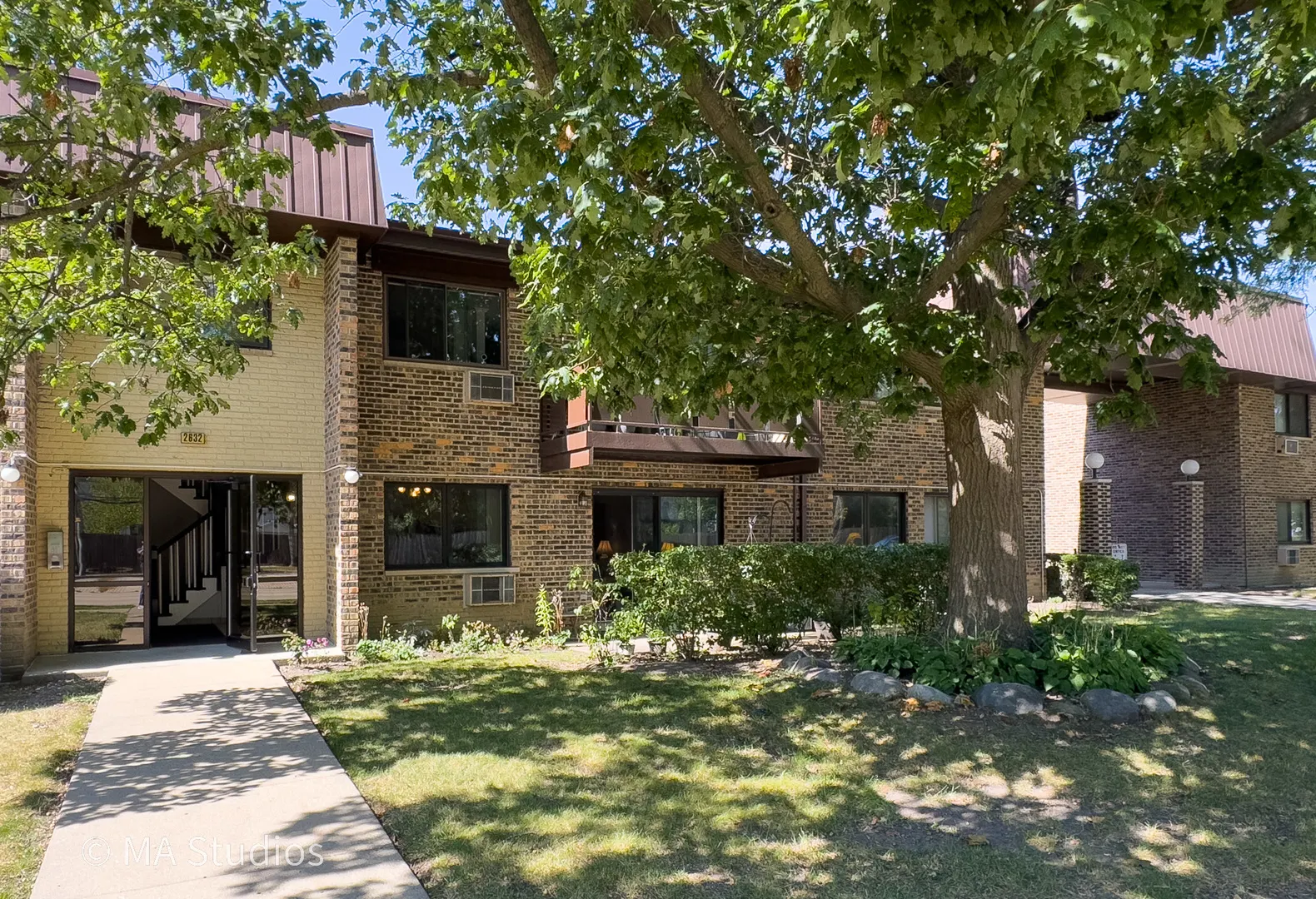 2632 N Windsor Drive 104 IL