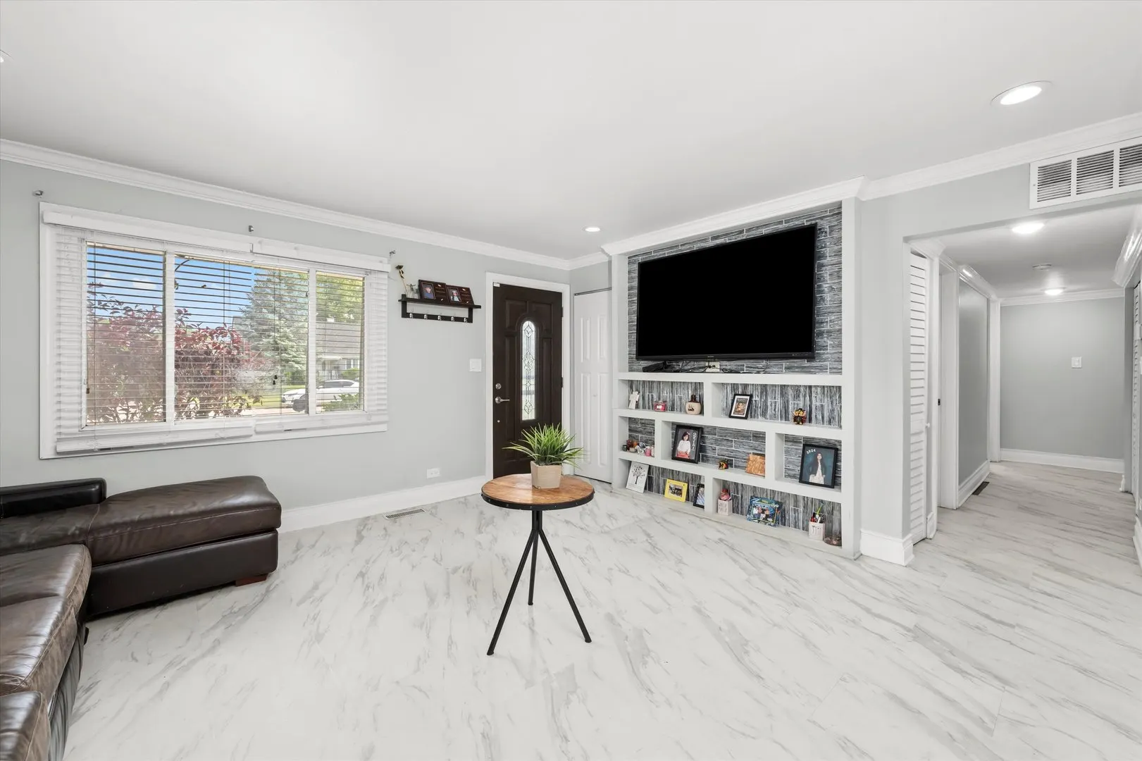 6315 W 83rd Place IL