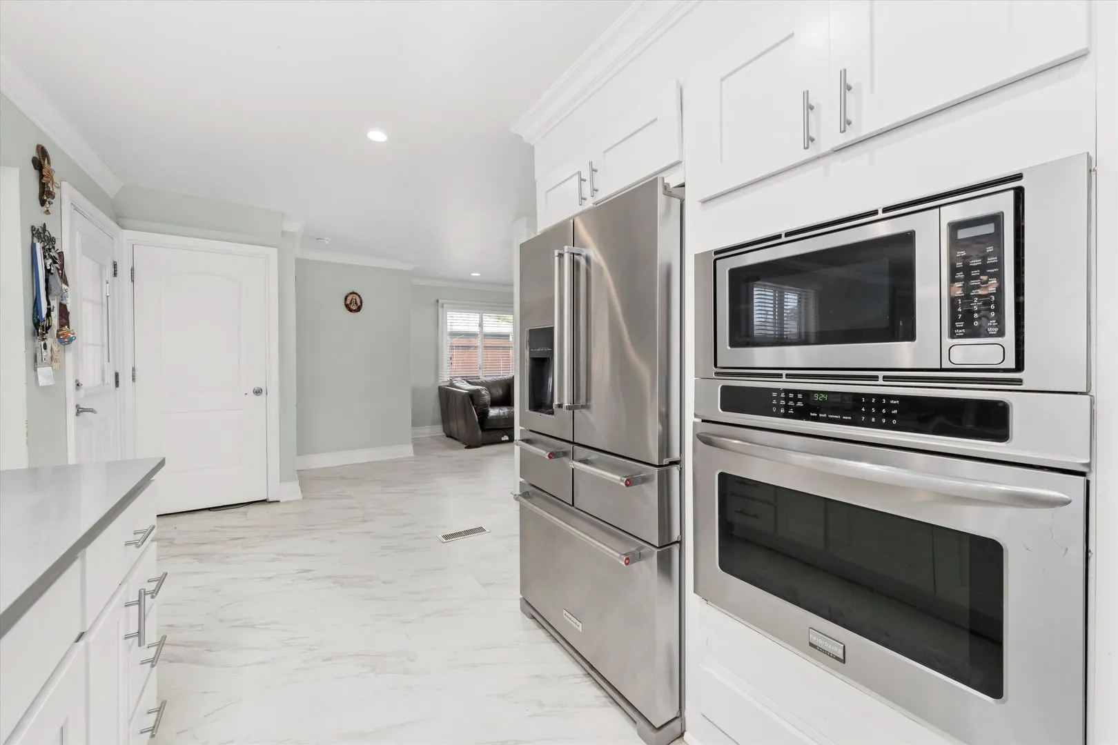 6315 W 83rd Place IL