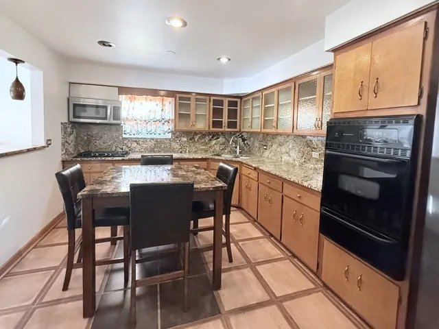 521 E 91st Street IL
