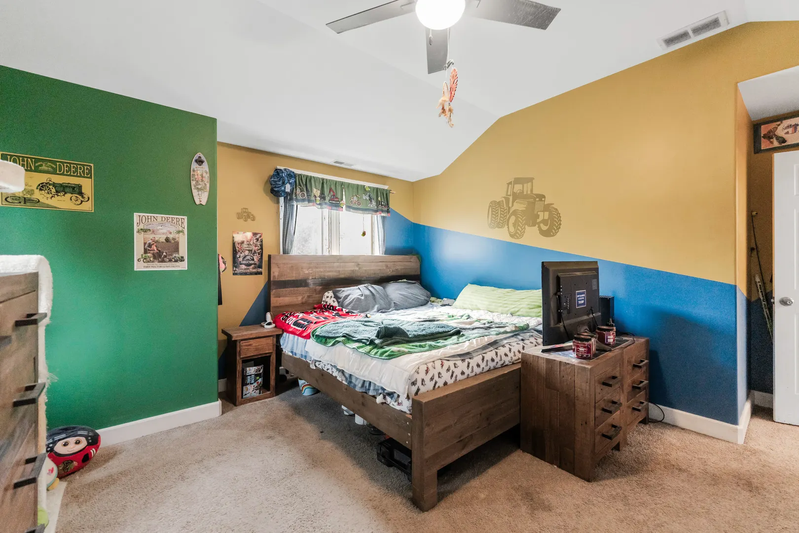 23W620 Walnut Street IL