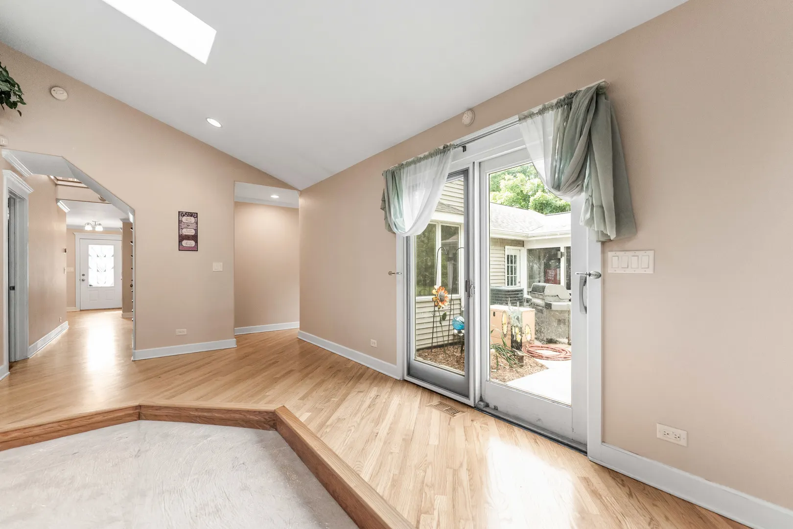 23W620 Walnut Street IL