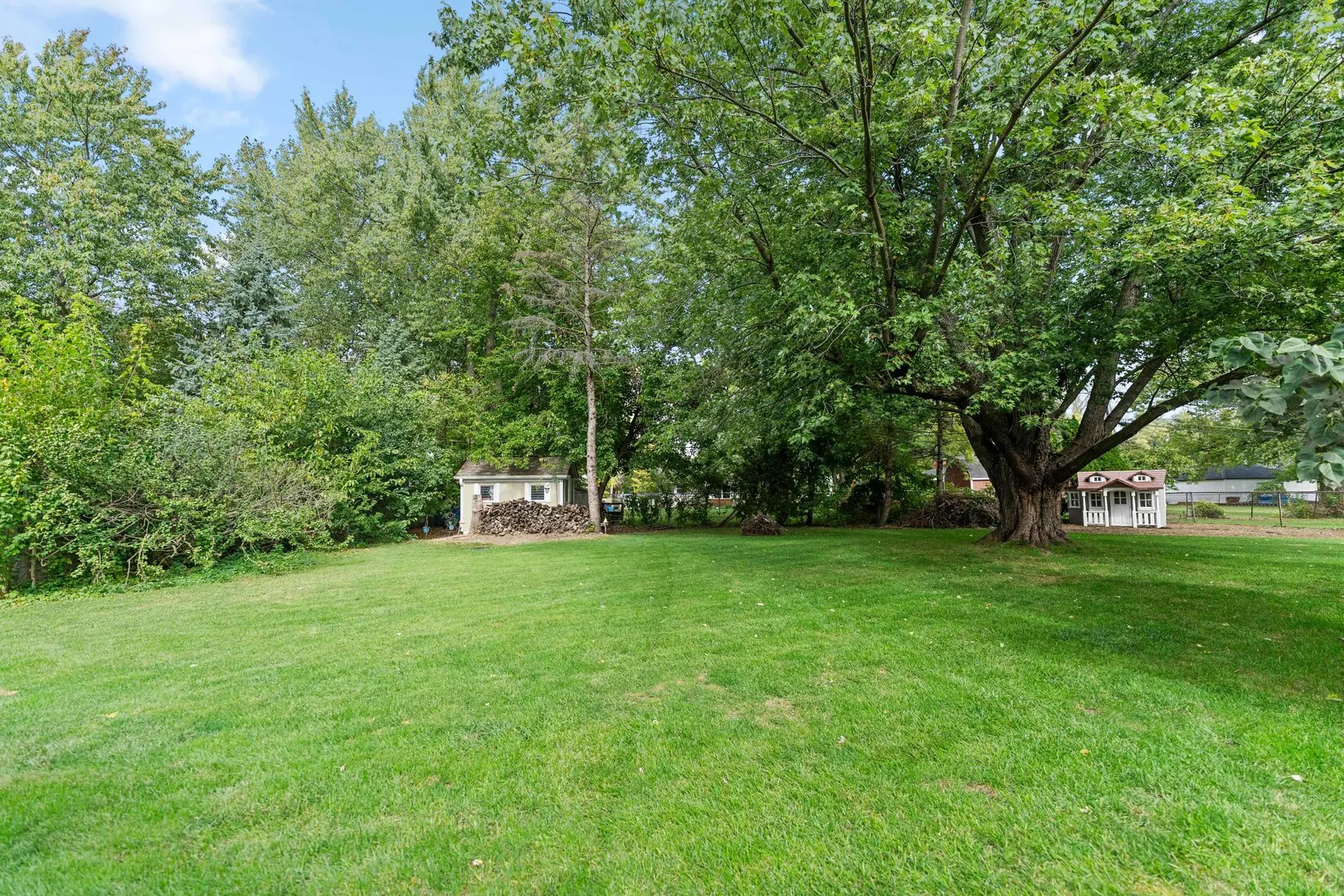 23W620 Walnut Street IL