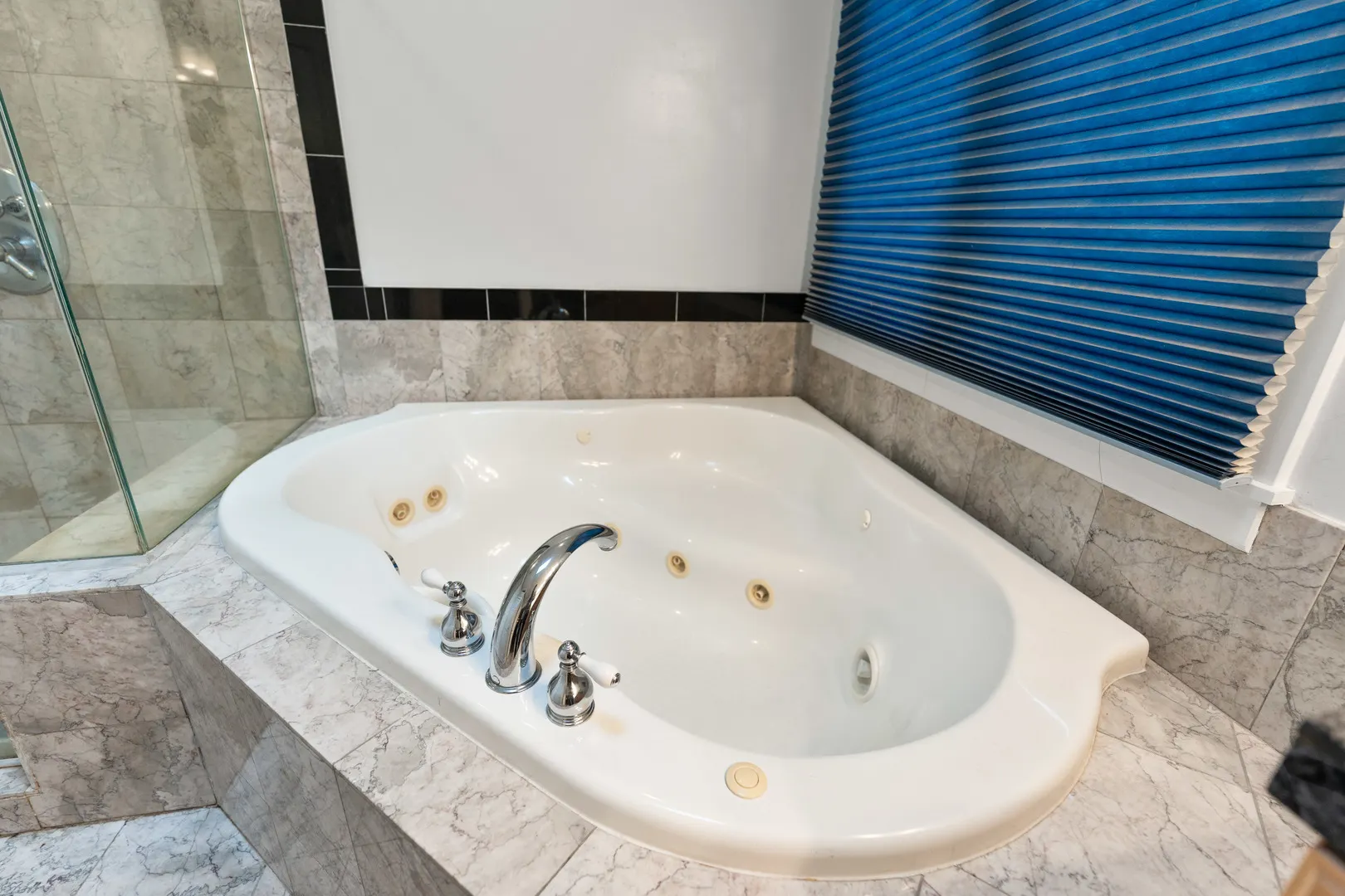 23W620 Walnut Street IL