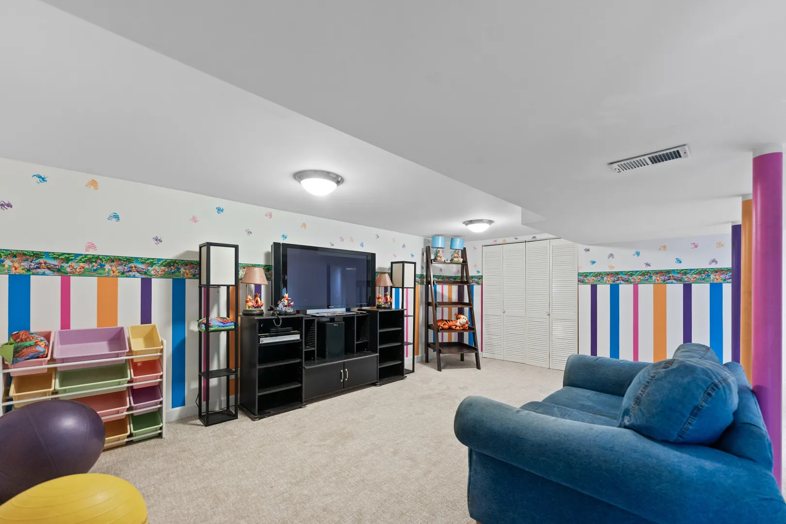23W620 Walnut Street IL