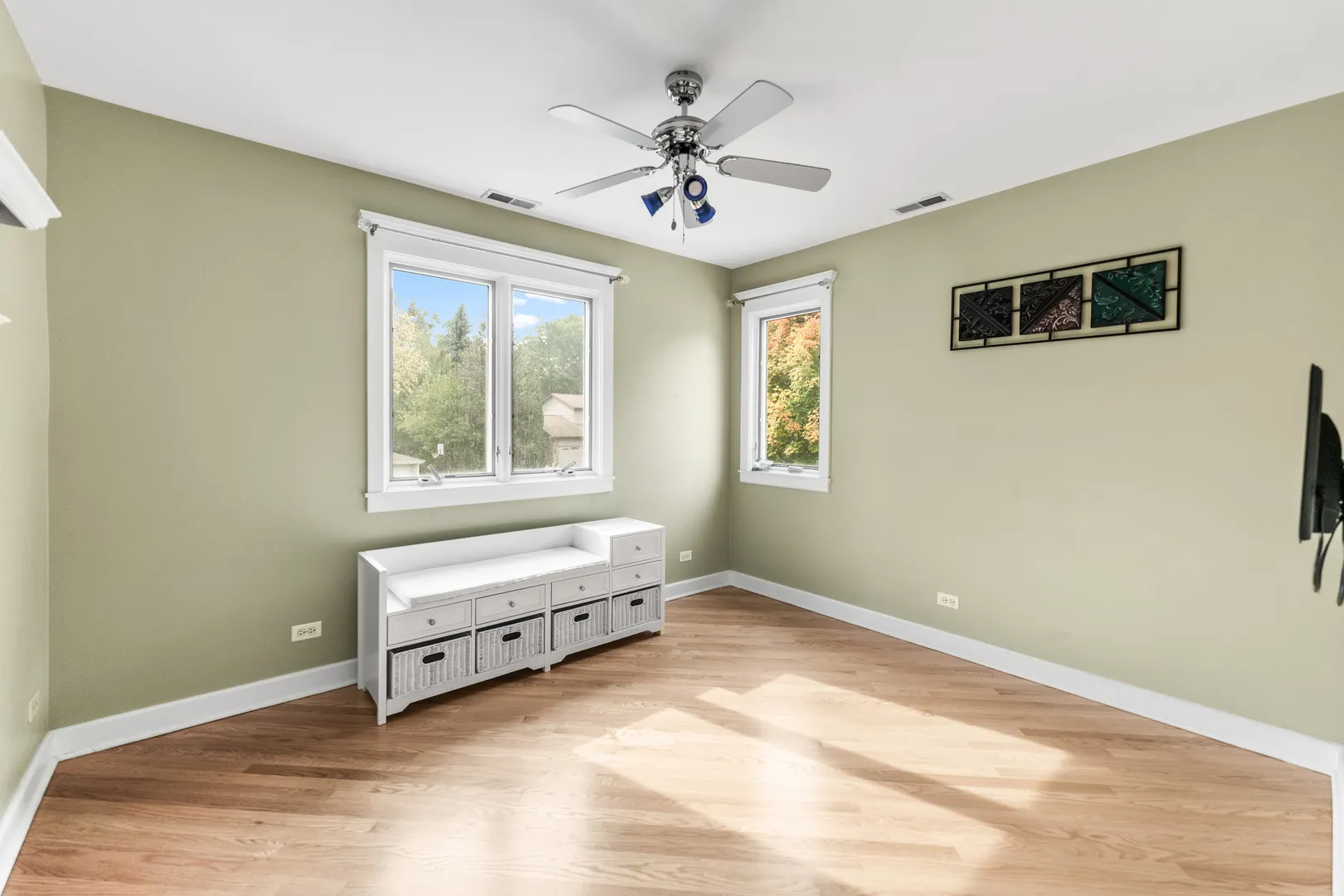 23W620 Walnut Street IL