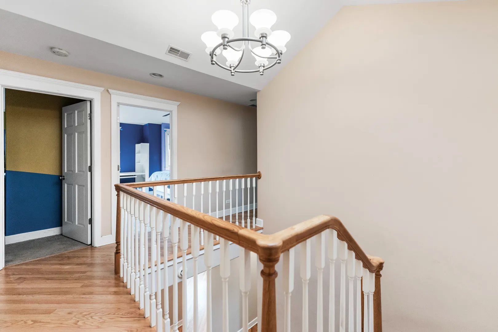 23W620 Walnut Street IL
