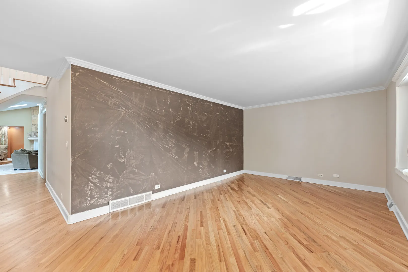 23W620 Walnut Street IL