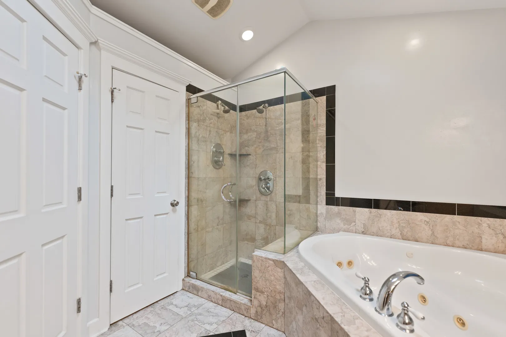 23W620 Walnut Street IL