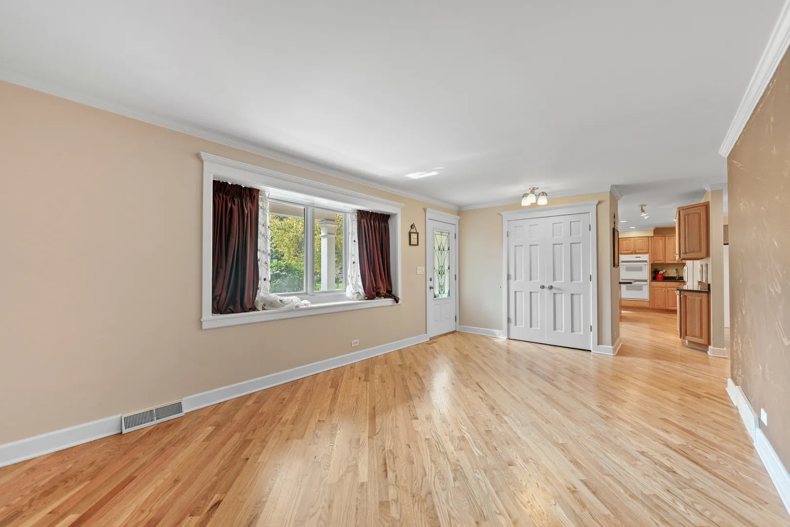 23W620 Walnut Street IL