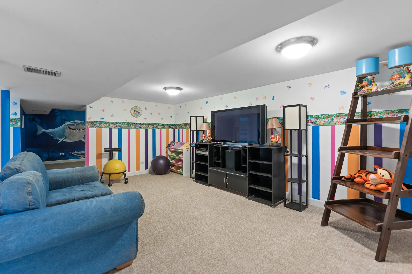 23W620 Walnut Street IL