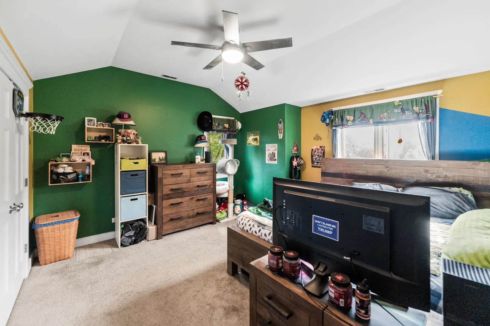 23W620 Walnut Street IL