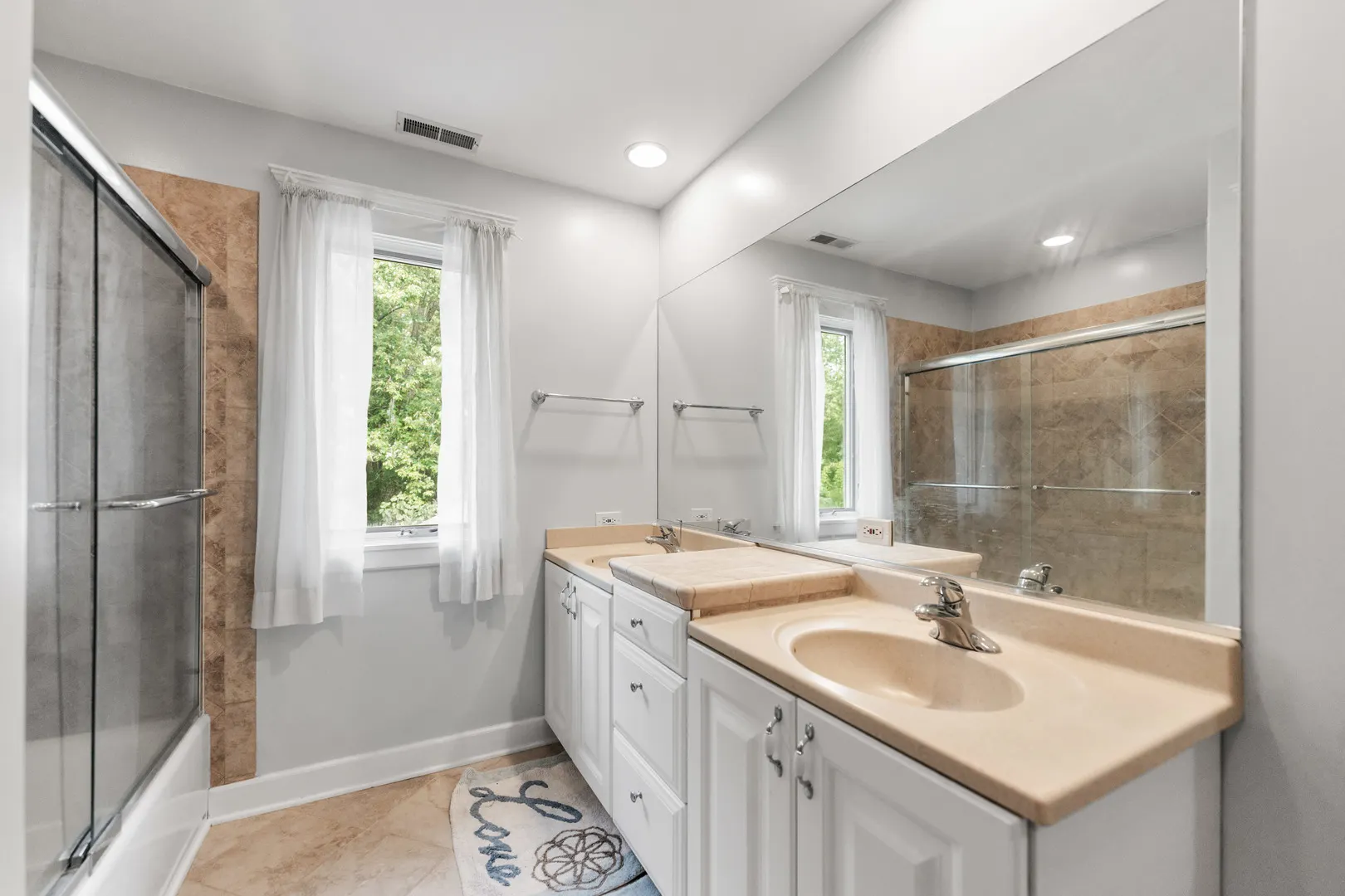 23W620 Walnut Street IL