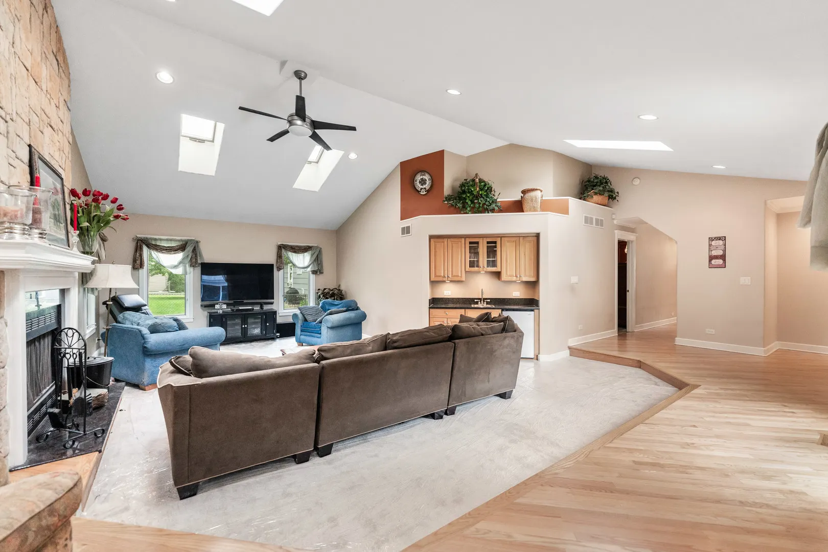 23W620 Walnut Street IL