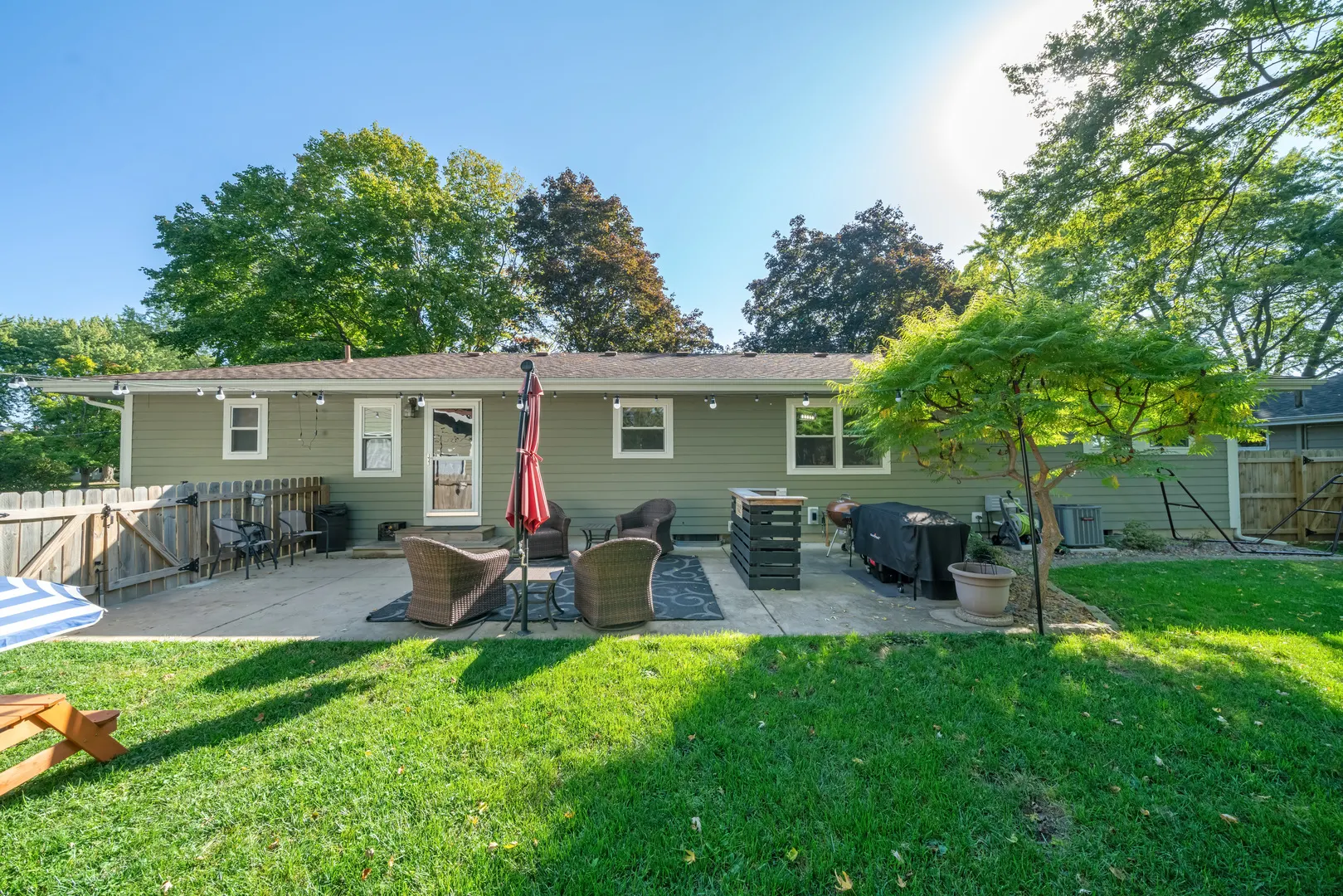 120 Cook Court IL