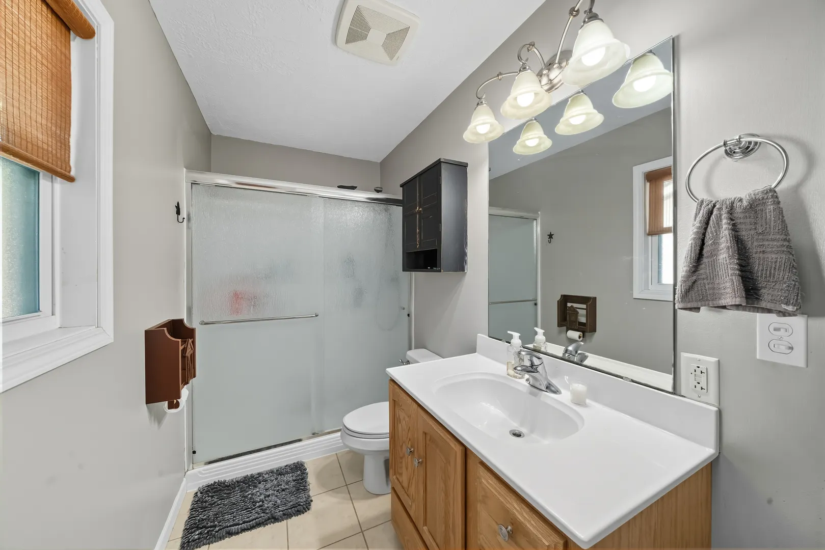 120 Cook Court IL