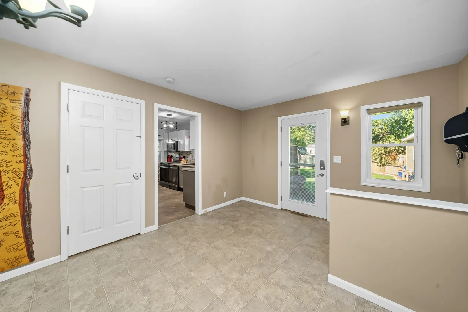 120 Cook Court IL