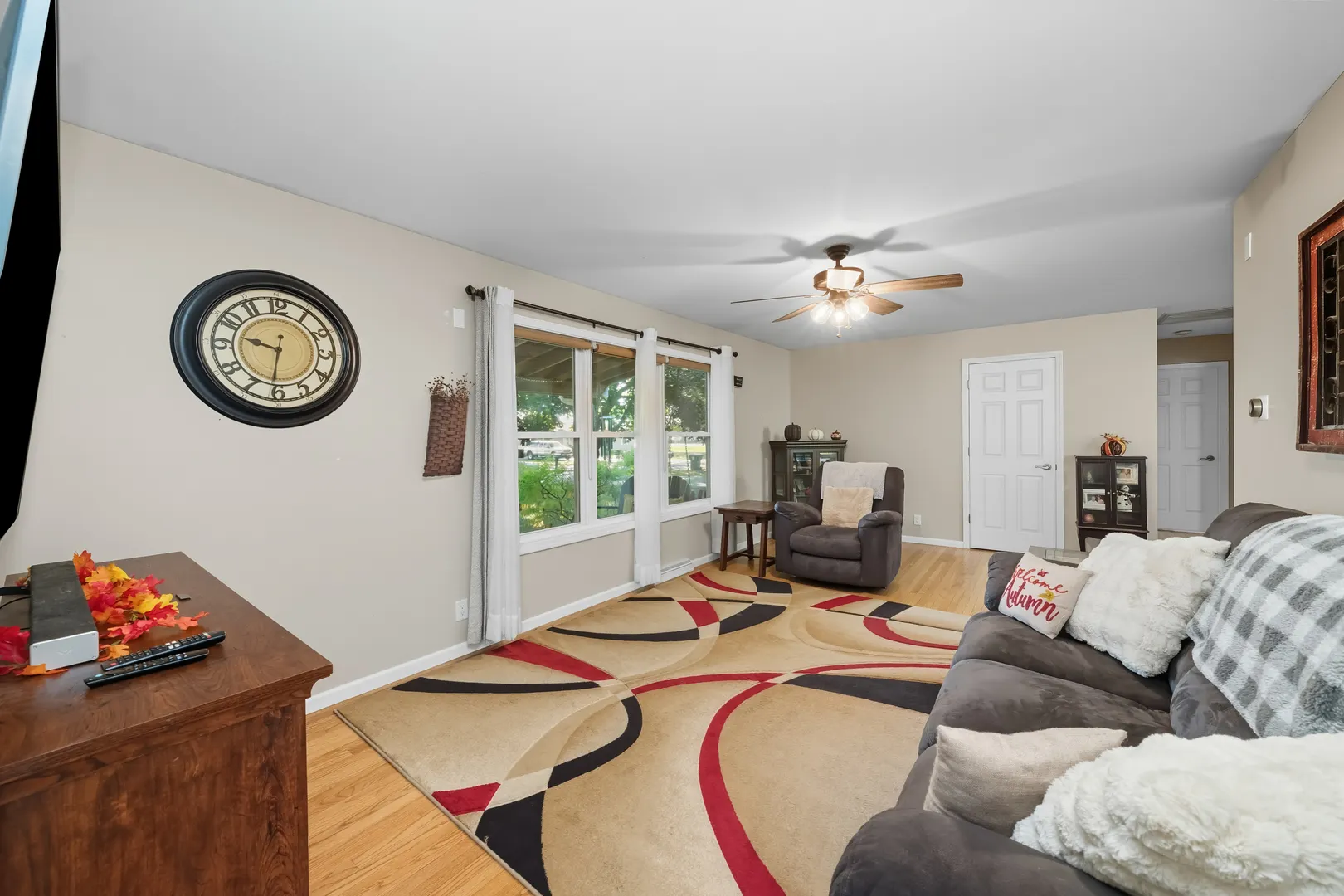 120 Cook Court IL