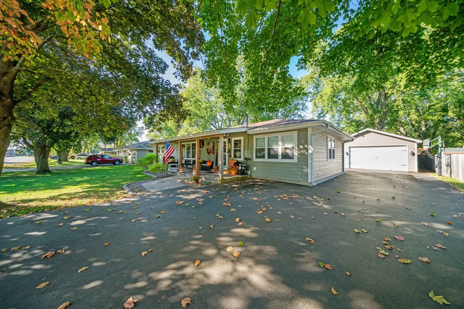 120 Cook Court IL