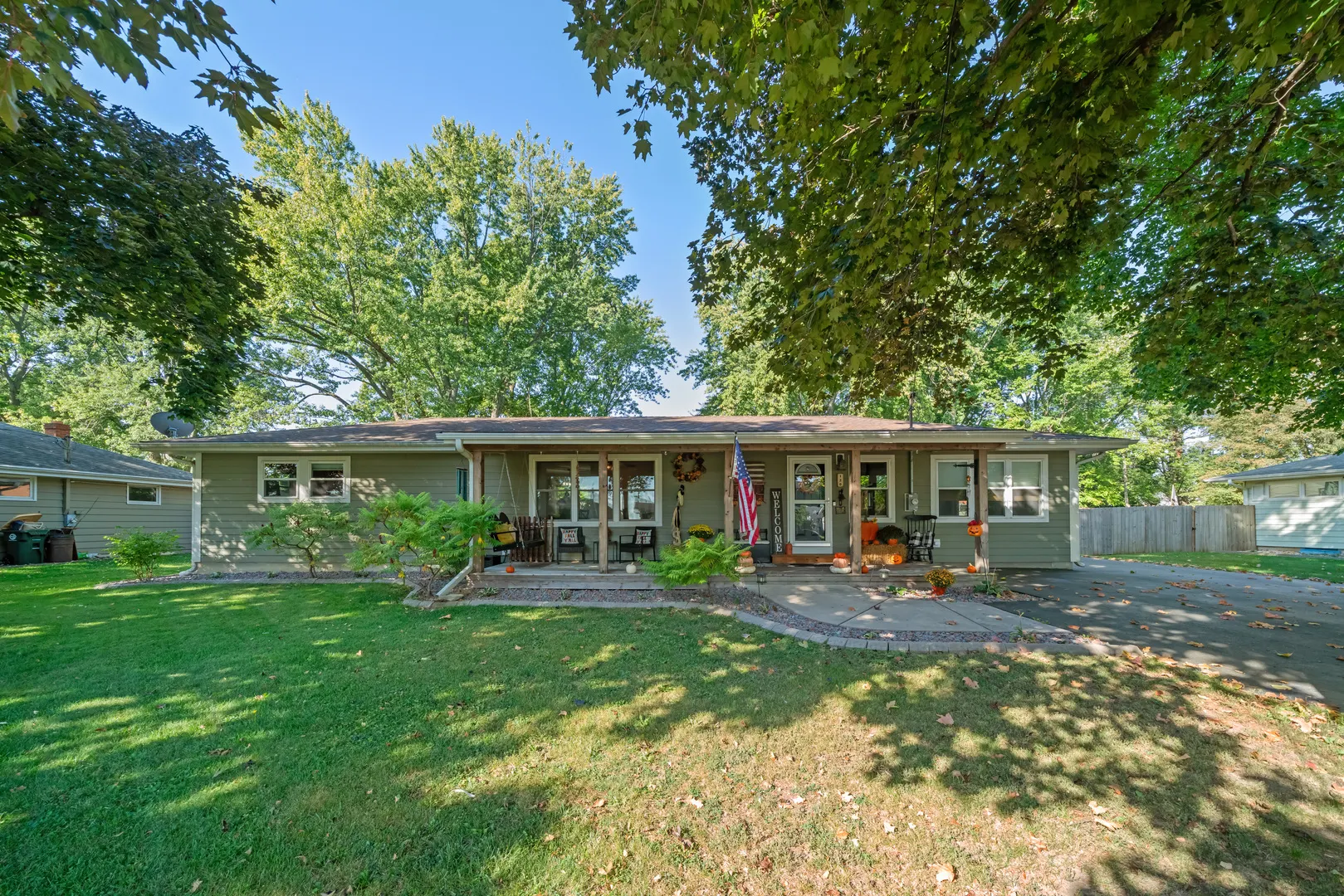 120 Cook Court IL