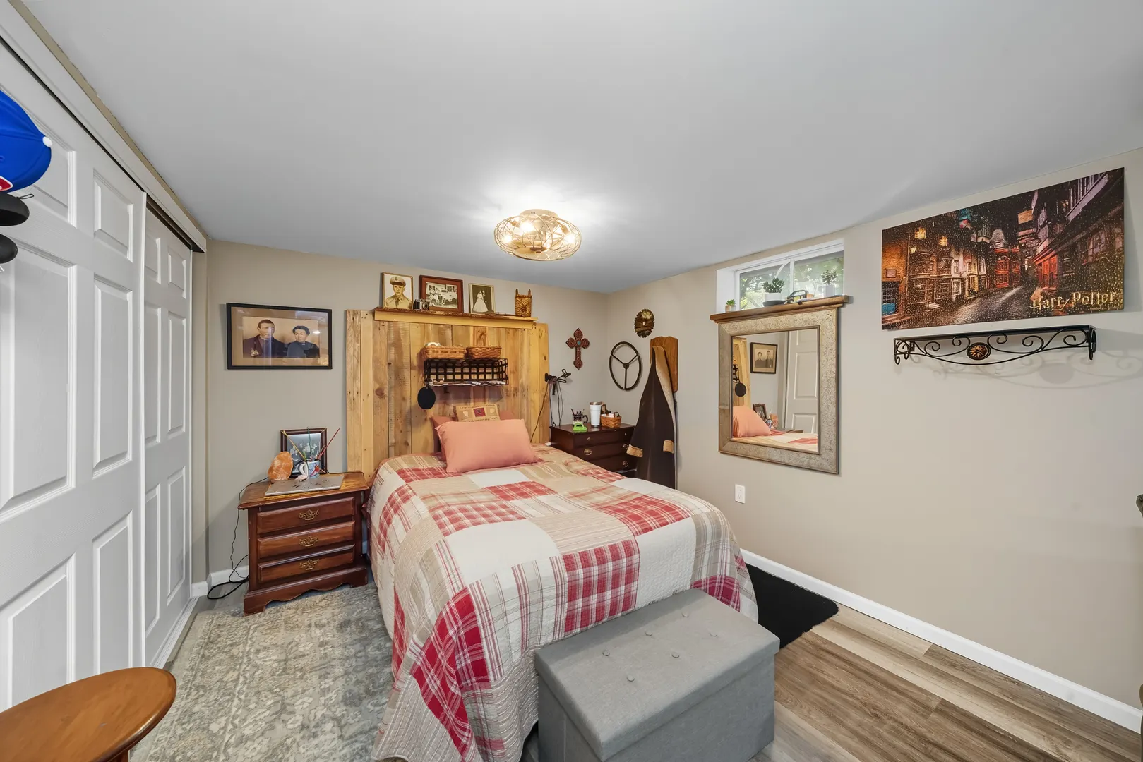 120 Cook Court IL