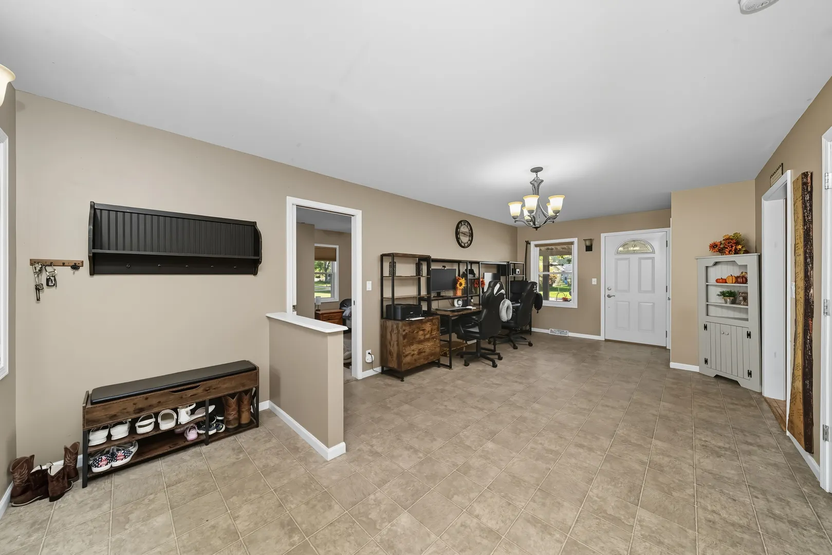120 Cook Court IL