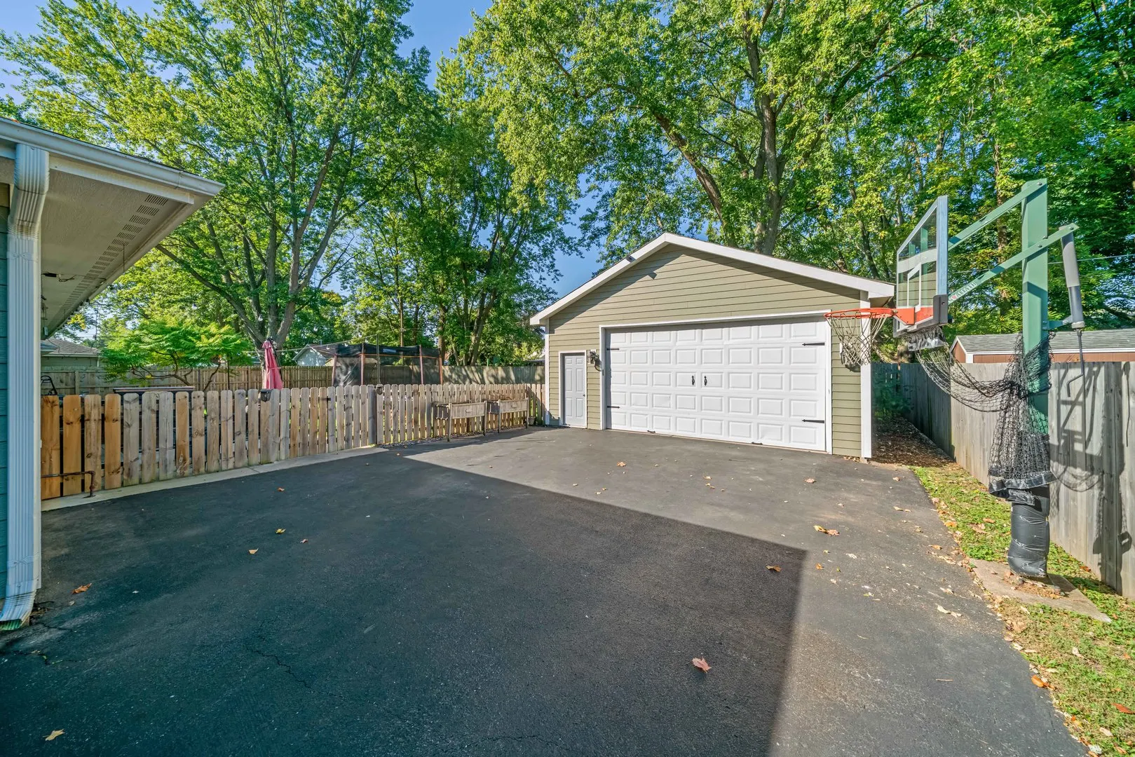 120 Cook Court IL