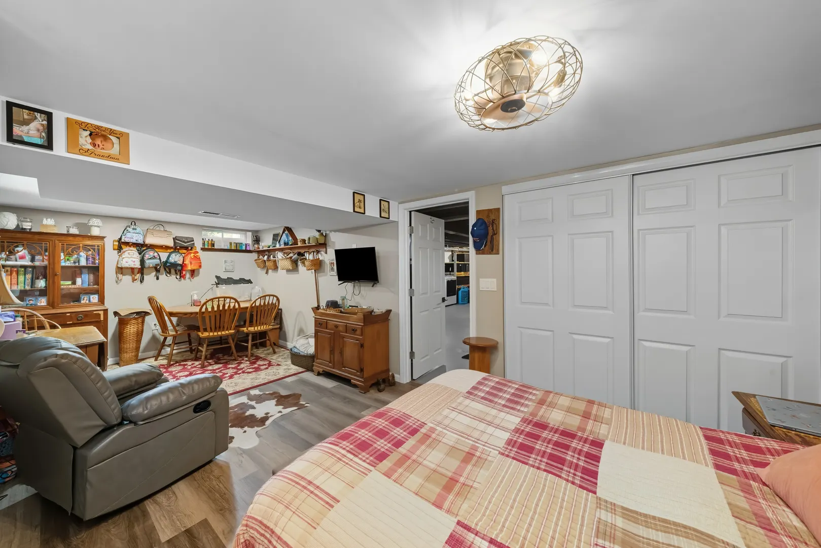 120 Cook Court IL