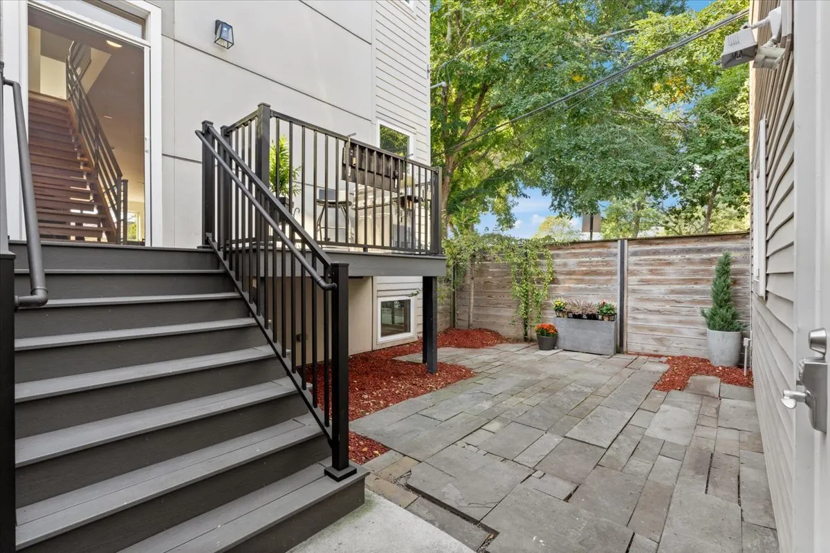 1036 W 20th Place IL