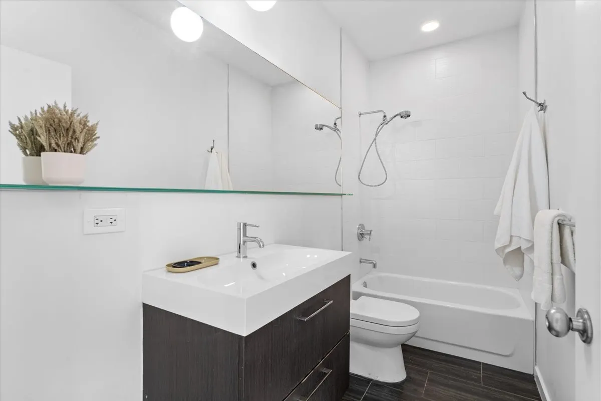 1036 W 20th Place IL