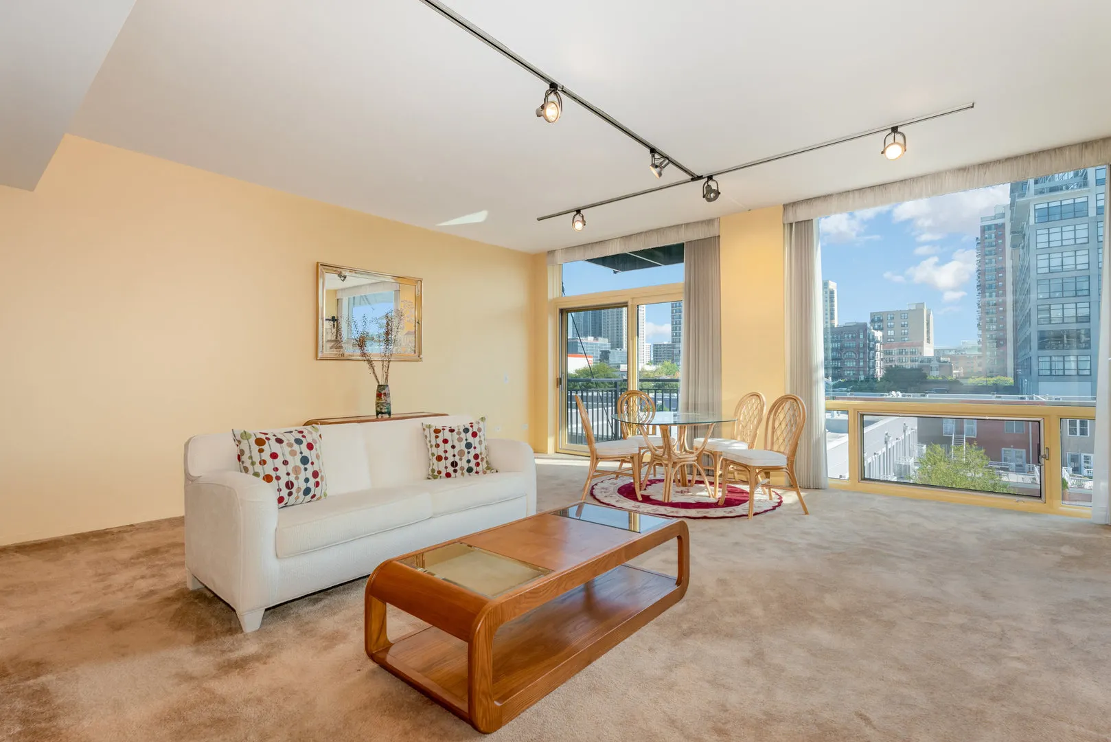 61 W 15th Street 503 IL