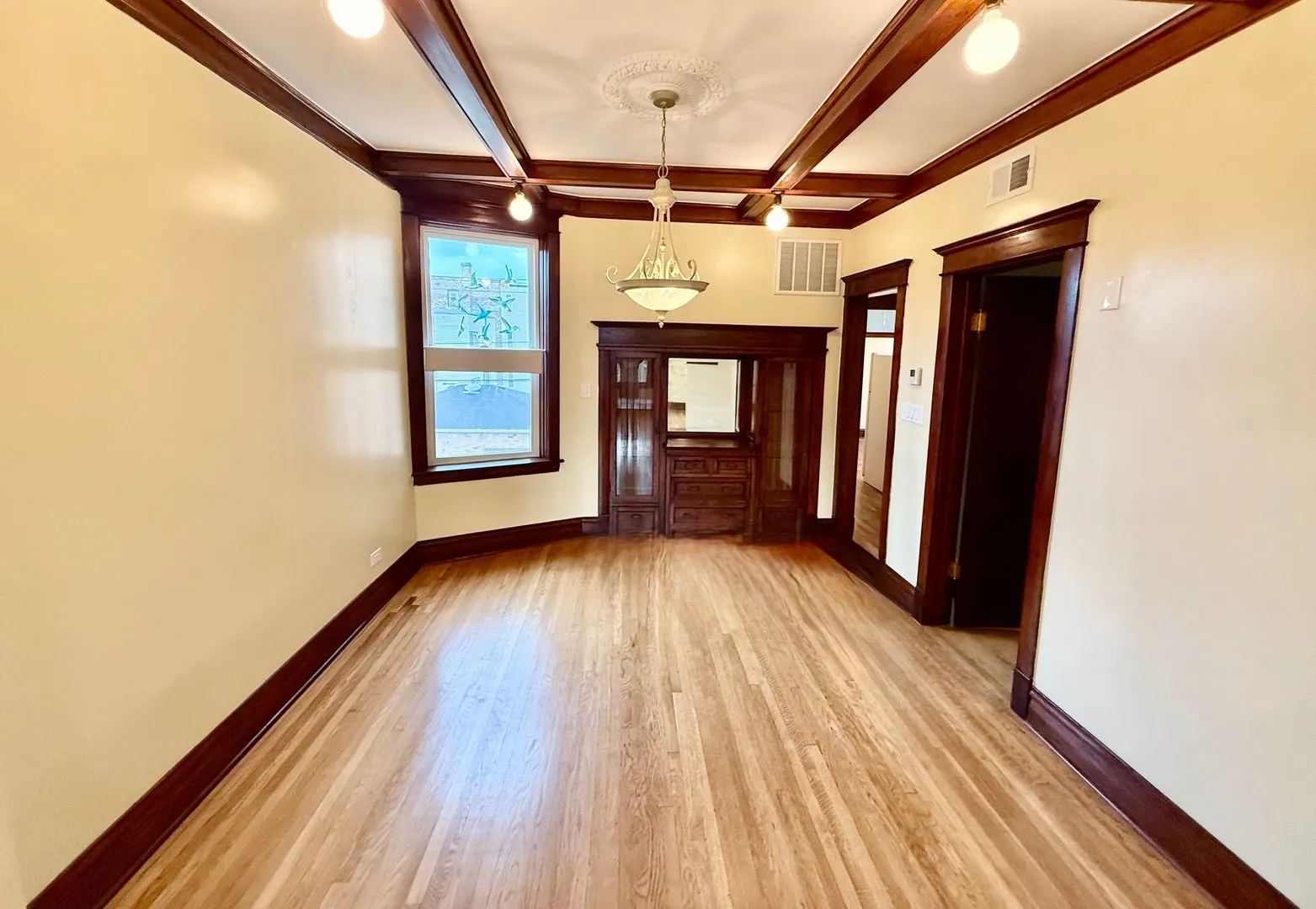 1342 N Kedzie Avenue 2R IL