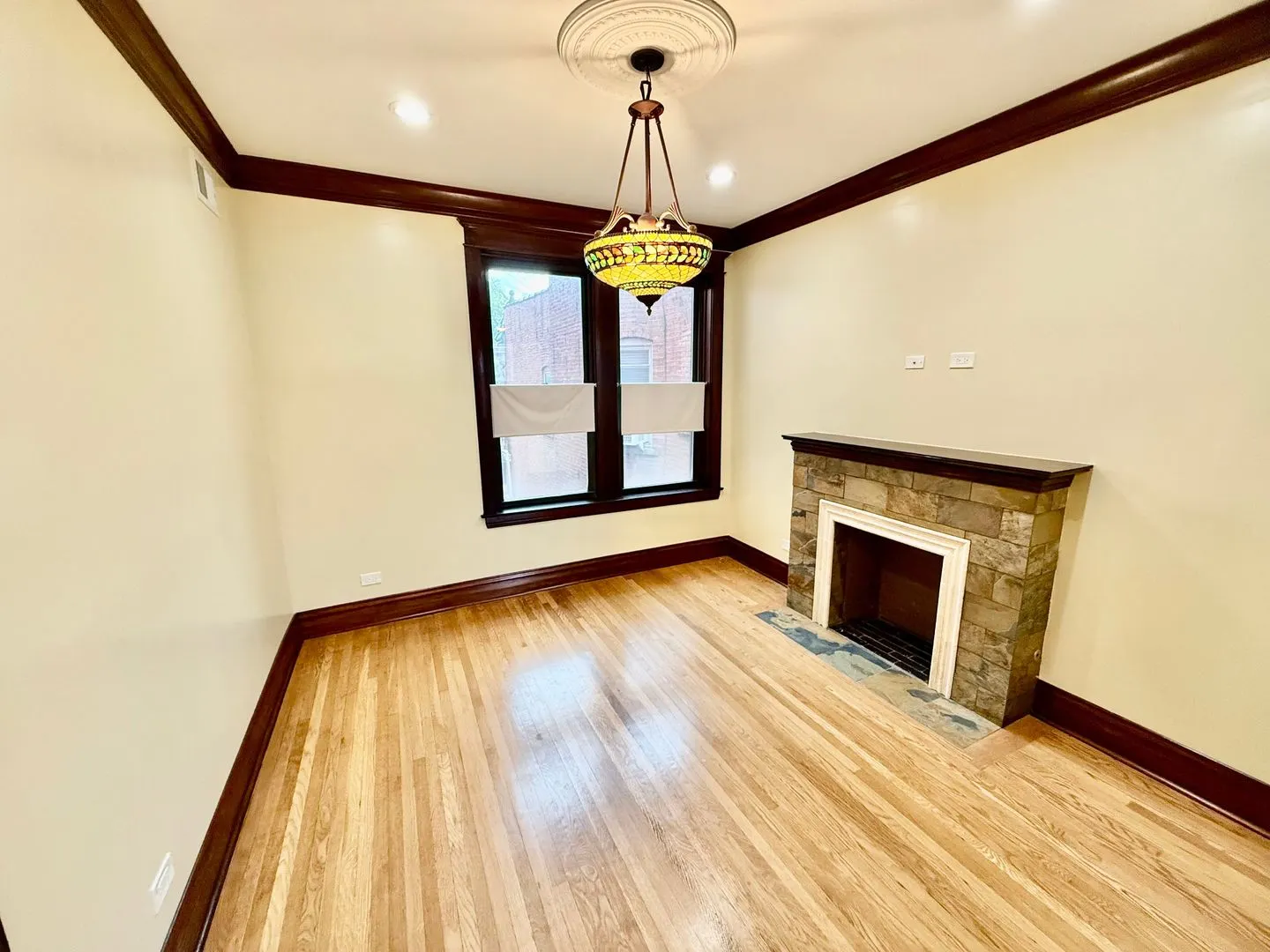 1342 N Kedzie Avenue 2R IL