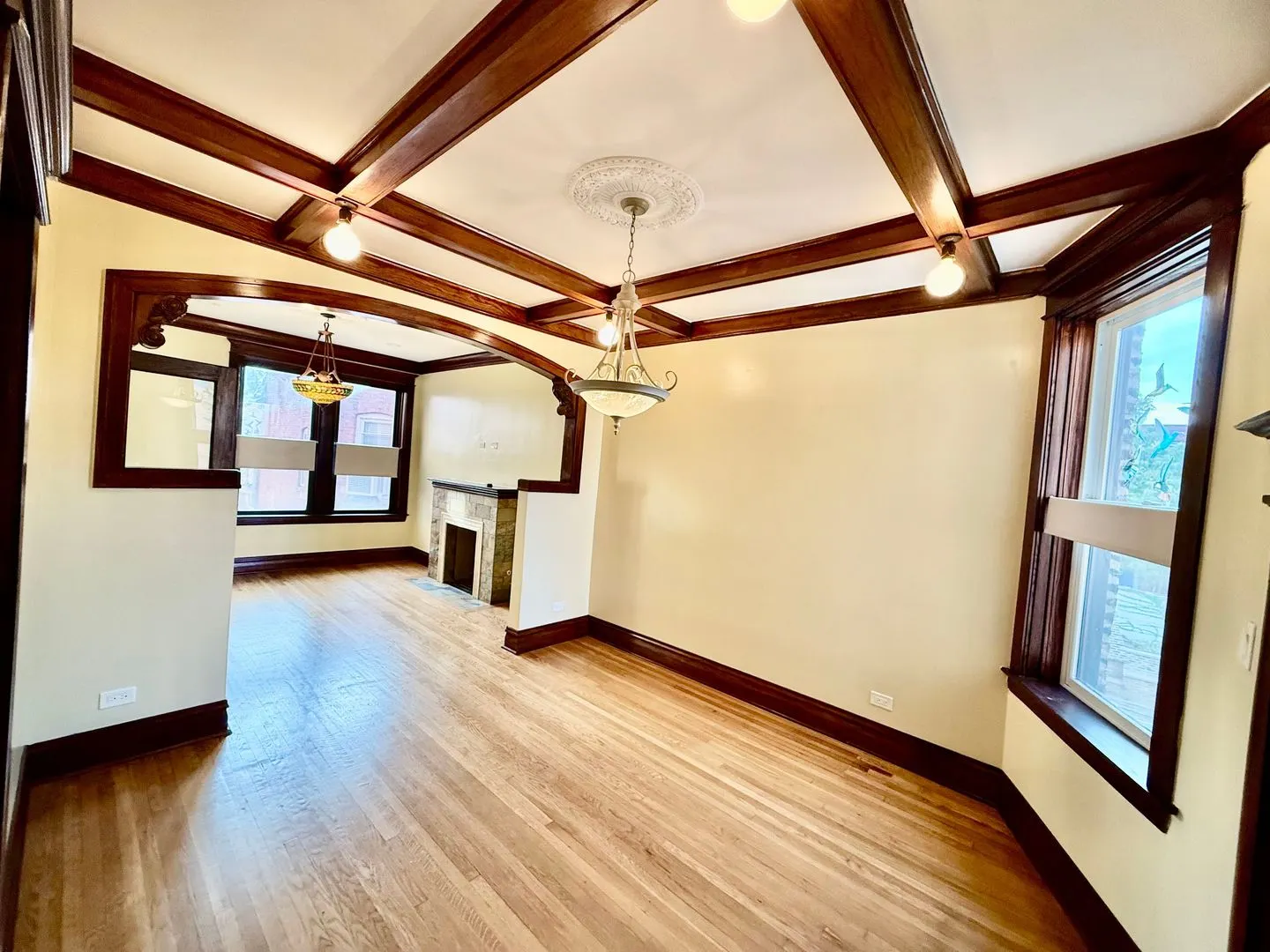 1342 N Kedzie Avenue 2R IL