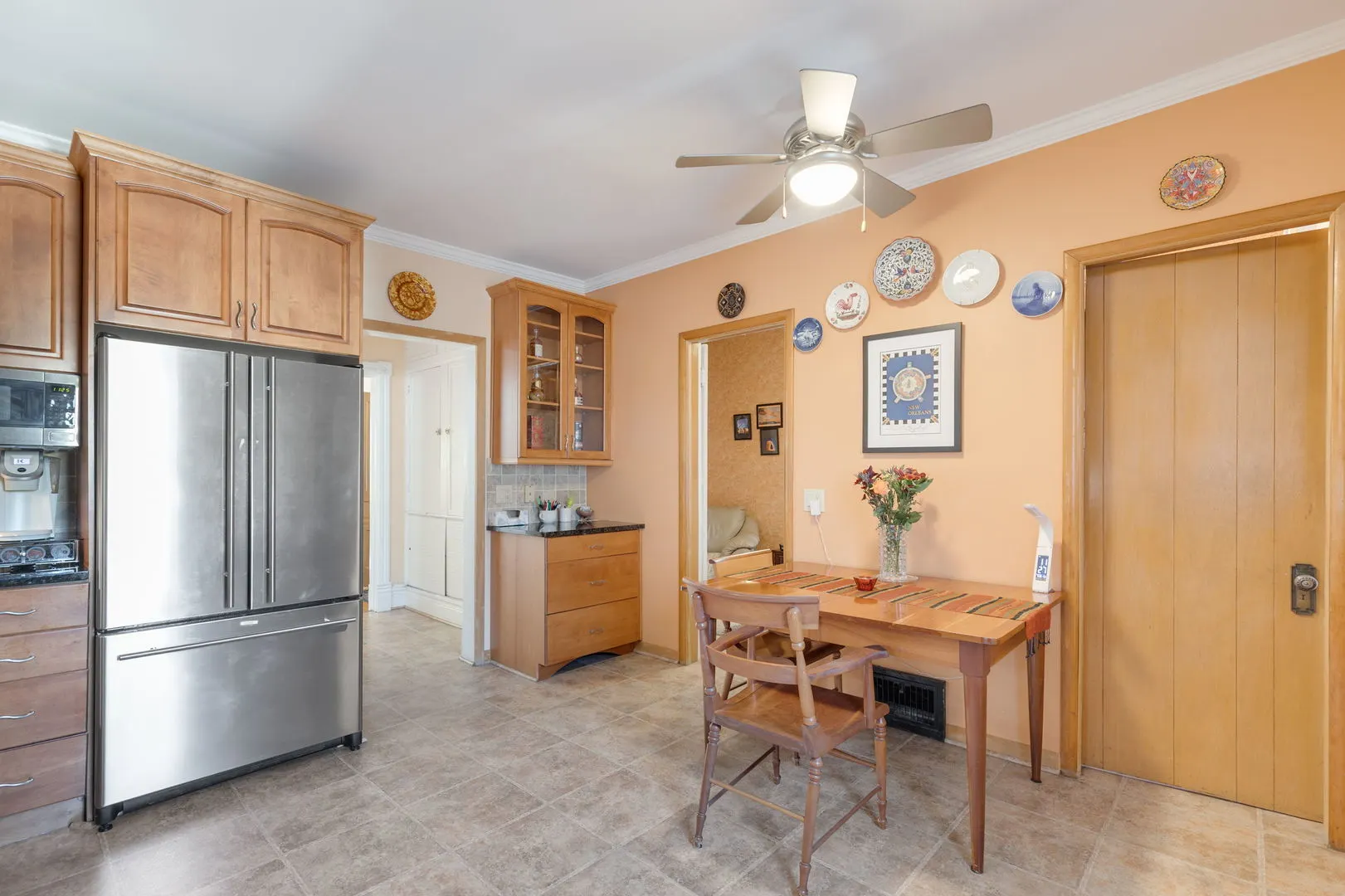 1824 W Farragut Avenue IL