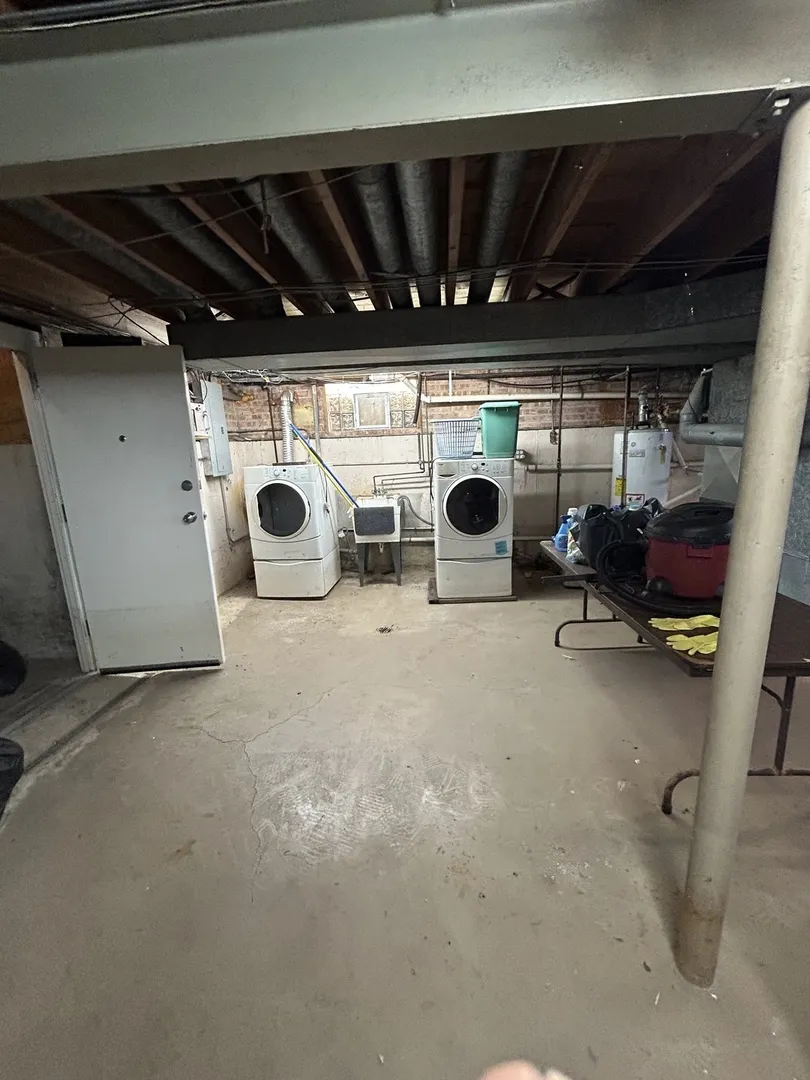 4101 Saint Lawrence Avenue IL