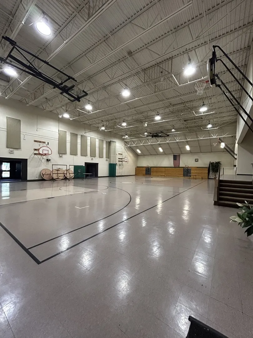 4101 Saint Lawrence Avenue IL