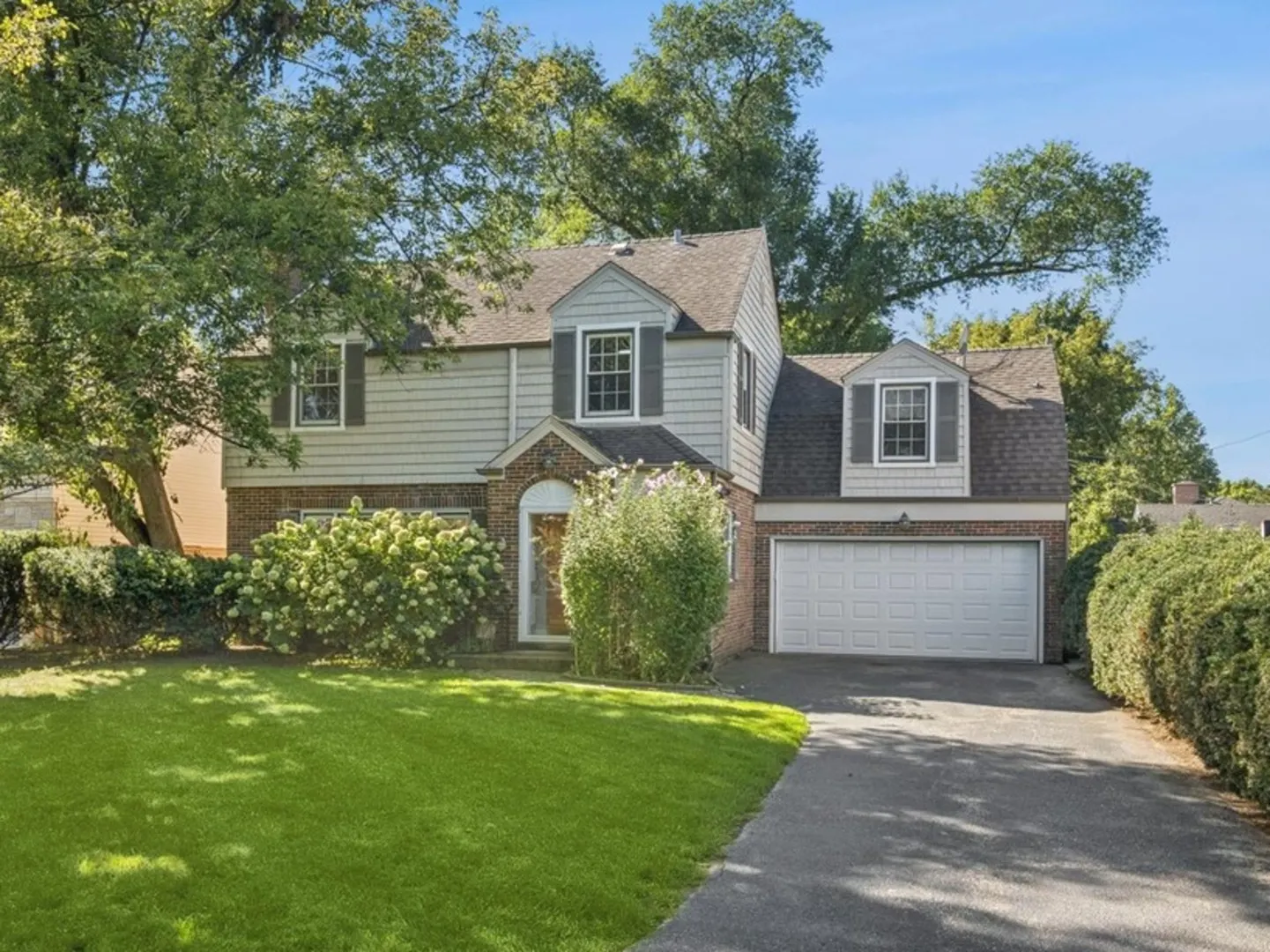 839 Chilton Lane IL