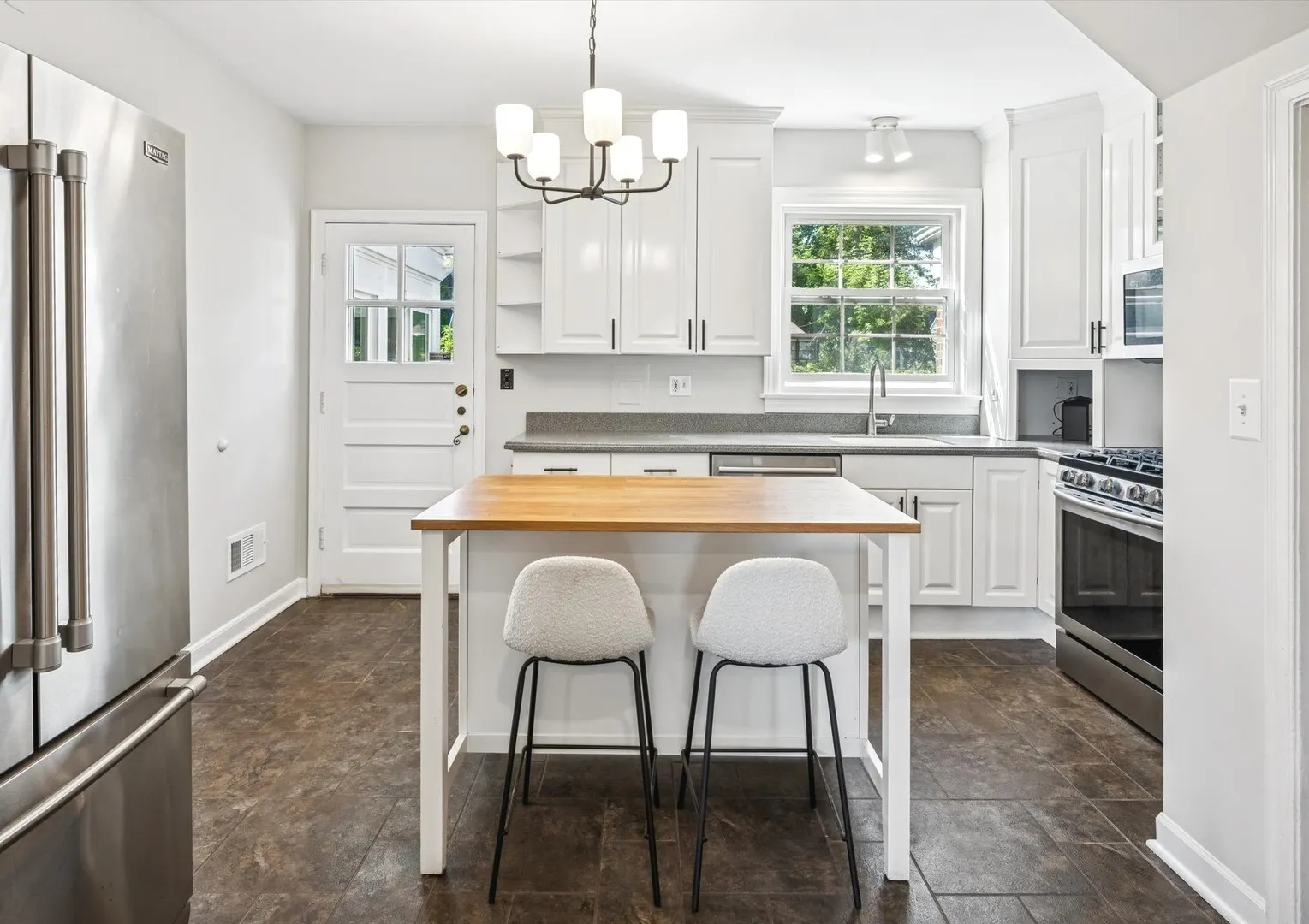 839 Chilton Lane IL