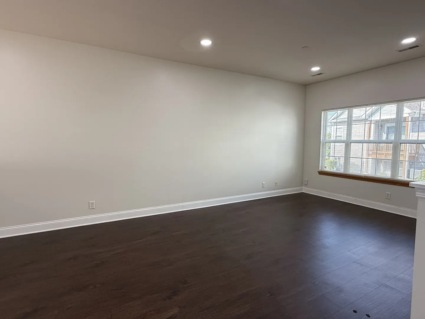 1392 Carolyn Court IL